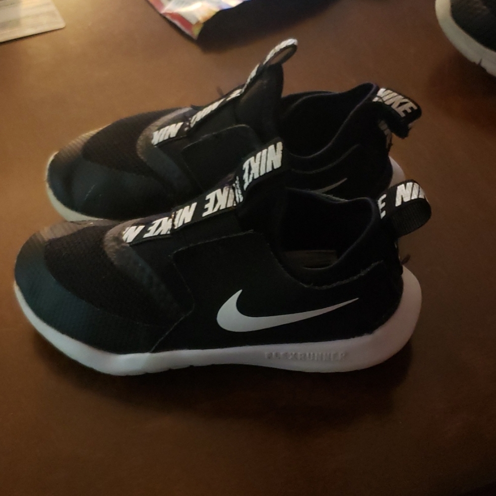 Boys Nike Flex Sneakers 10C